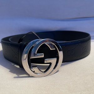 Authentic Black Signature Leather Gucci Belt